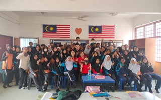 Participants of the Green Jeans Project learning how to sew
